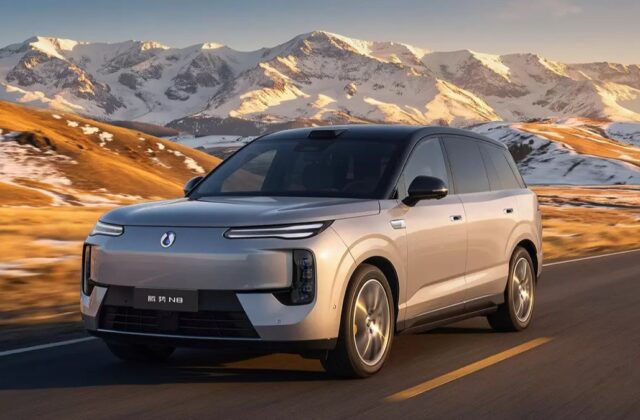 BYD Denza N8 mới lộ nội thất trước ngày ra mắt với phạm vi hoạt động lên tới 1.008 km và màn hình 1,1 m